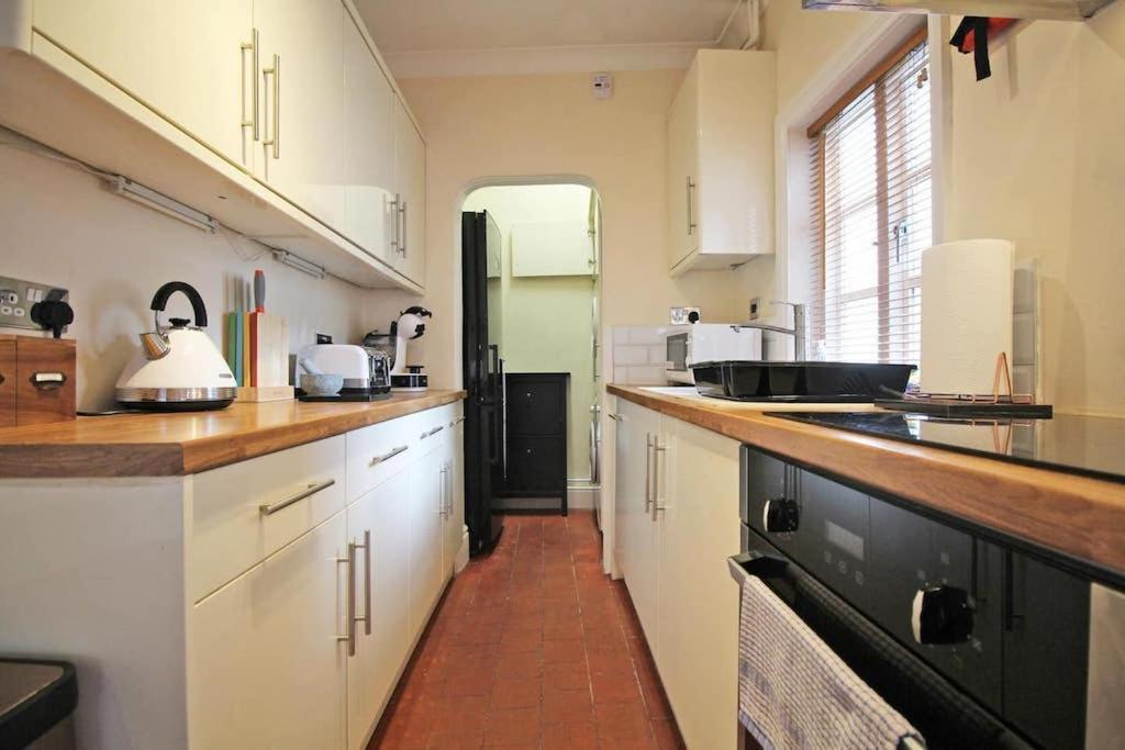 In The Heart Of Chester, Historical & Stylish Εξωτερικό φωτογραφία
